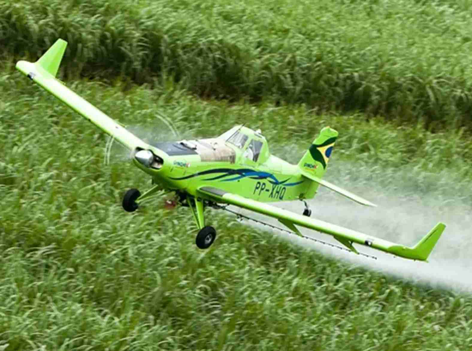 Presidente sanciona com vetos projeto de lei que acelera registro de defensivos agrícolas no Brasil