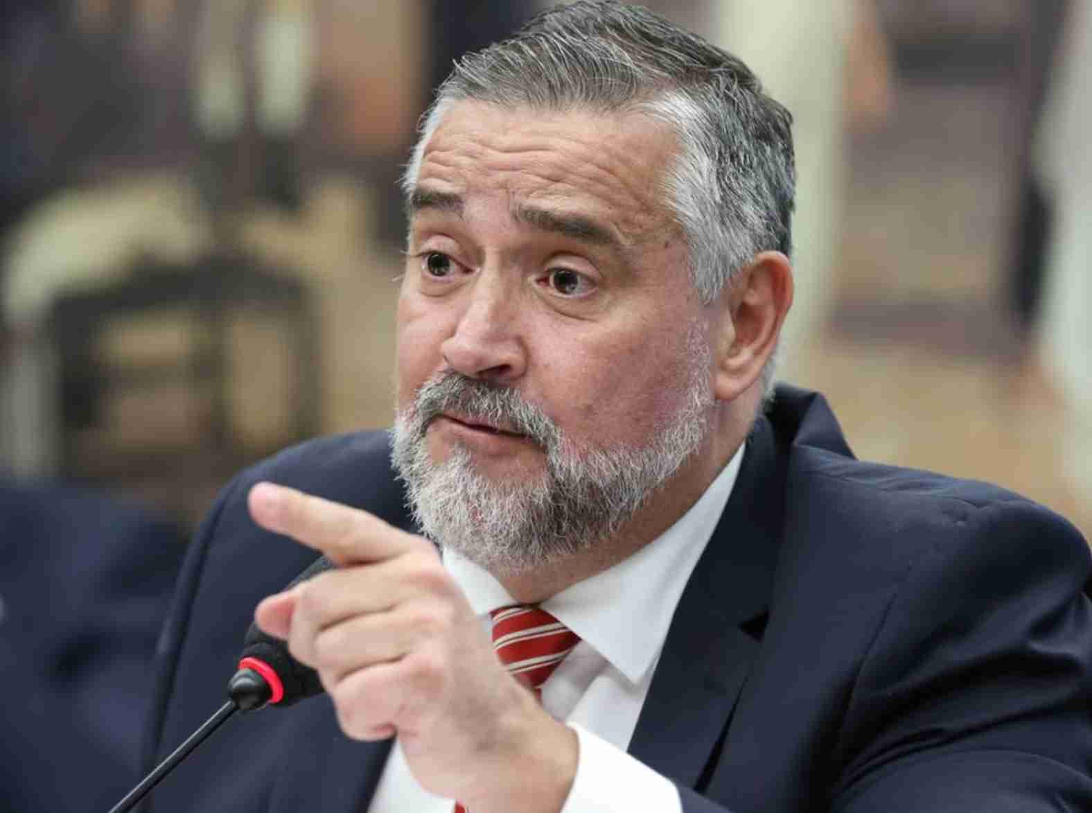 Em ano eleitoral, governo Lula gastará pelo menos R$ 1,5 bi em propaganda
