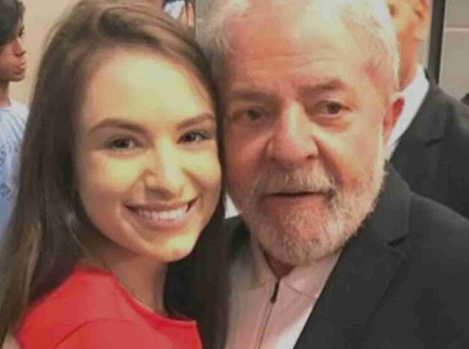 Influencer, que fez acusações contra Eduardo Bolsonaro e Marco Feliciano, é procurada pelo FBI por fraude