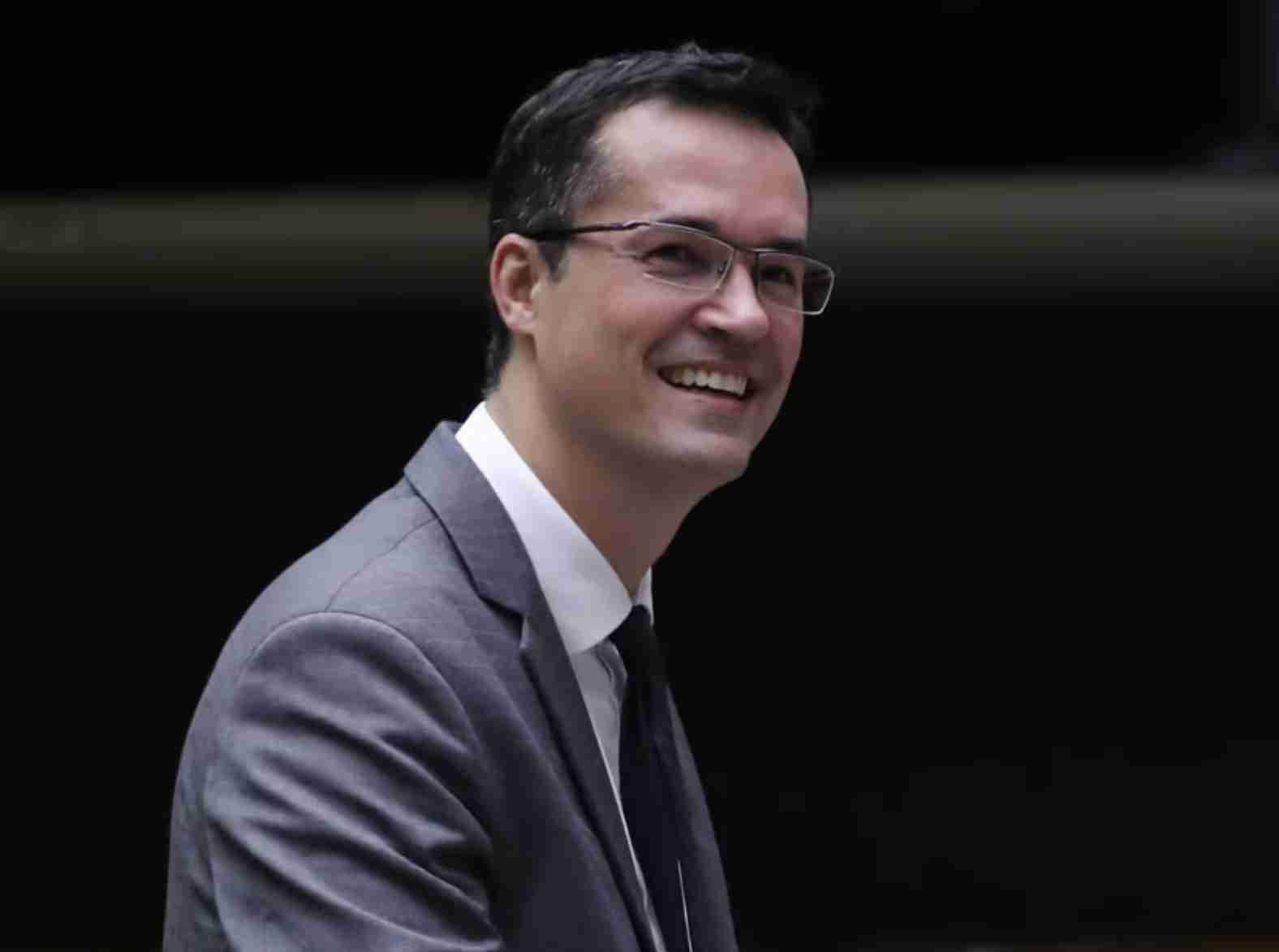 Novo escolhe Deltan como pré-candidato para Curitiba