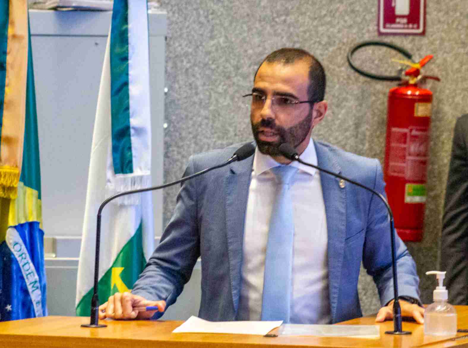 Thiago Manzoni ironiza folga prolongada de Lula: ‘Mais um que não voltou da saidinha de Natal’