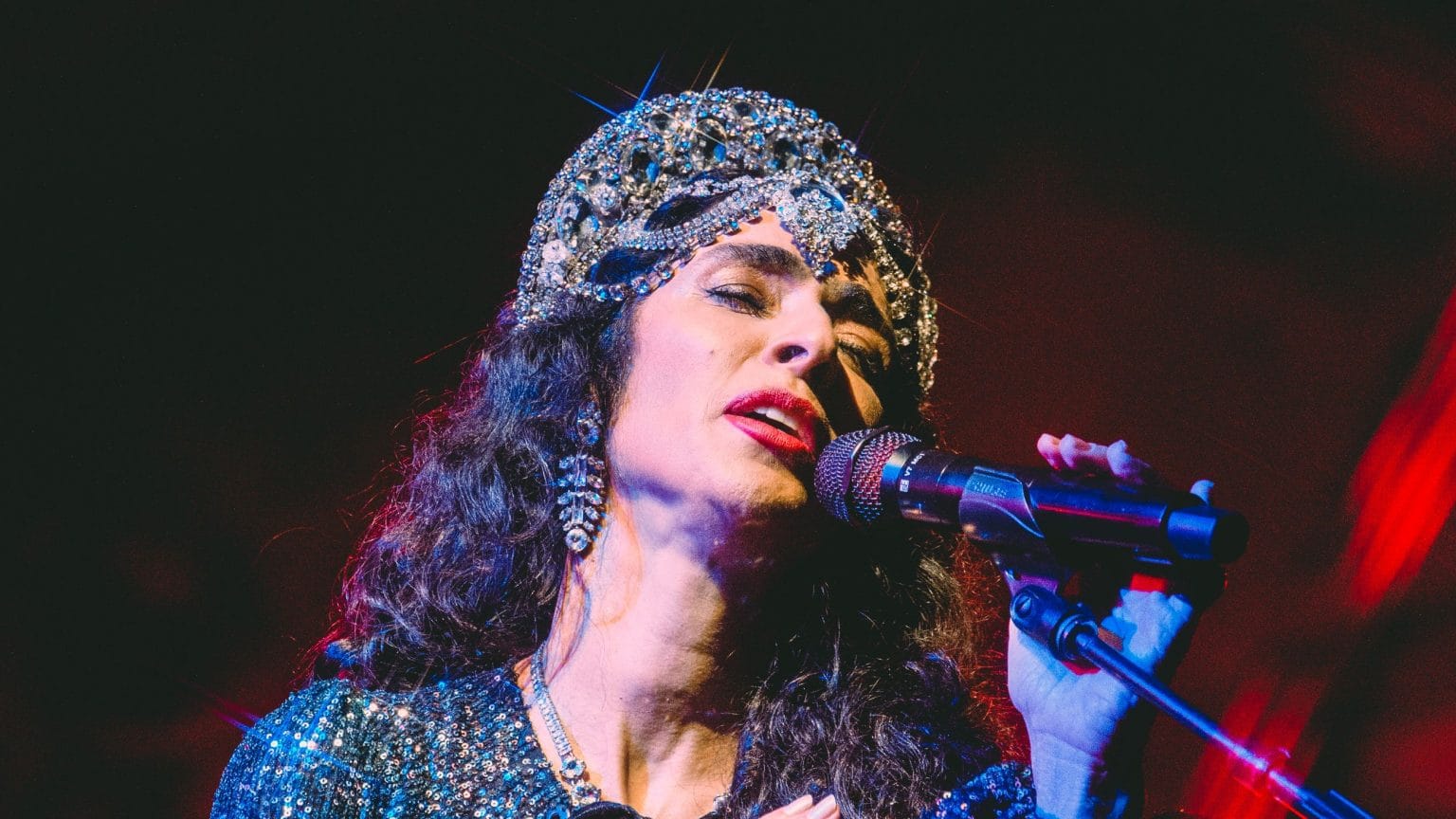 Marisa Monte solicita ao TSE o direito de os artistas vetarem uso de suas músicas em paródias eleitorais