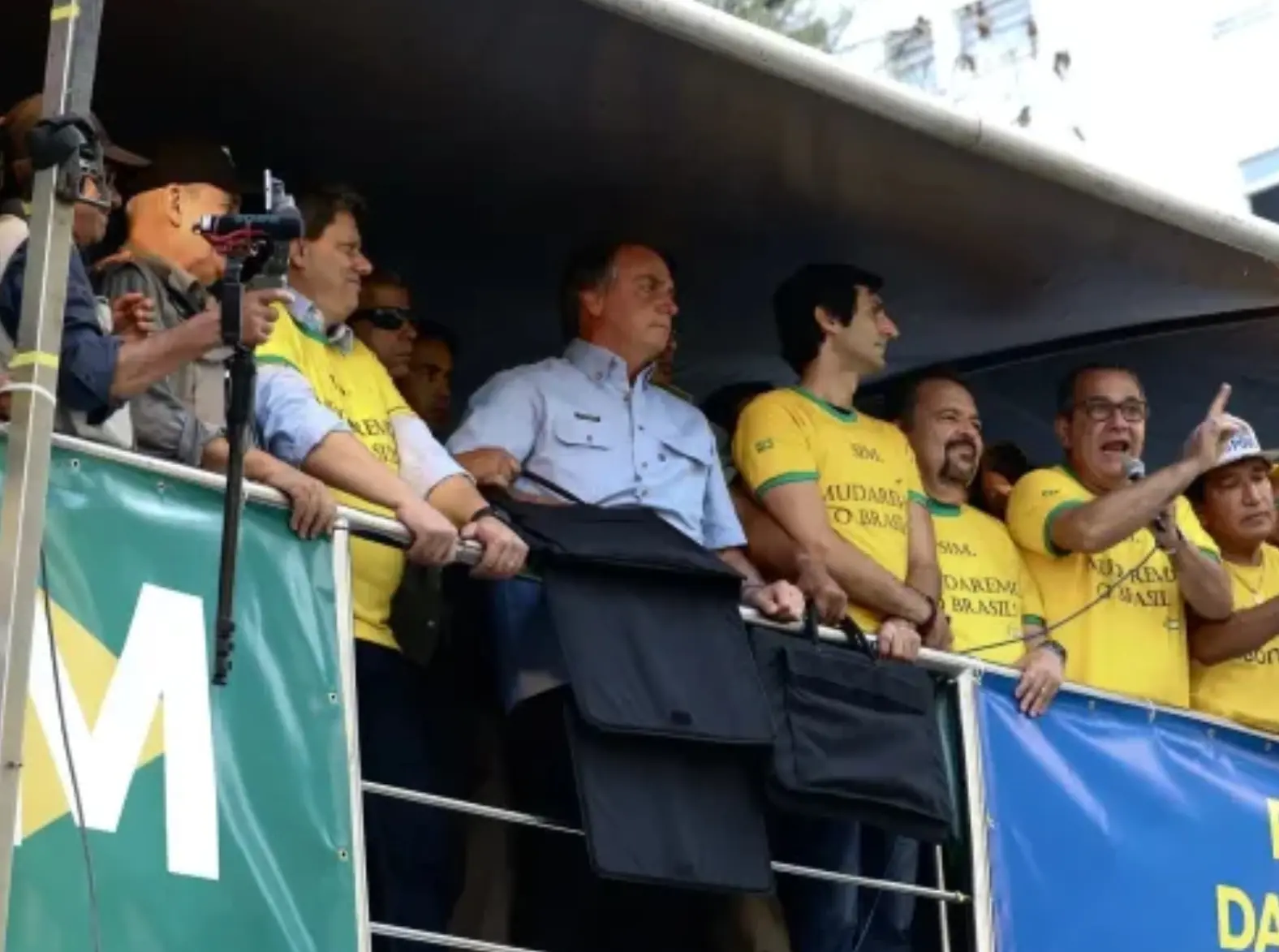 Líderes e cidadãos mobilizam-se em apoio a Bolsonaro na Av. Paulista