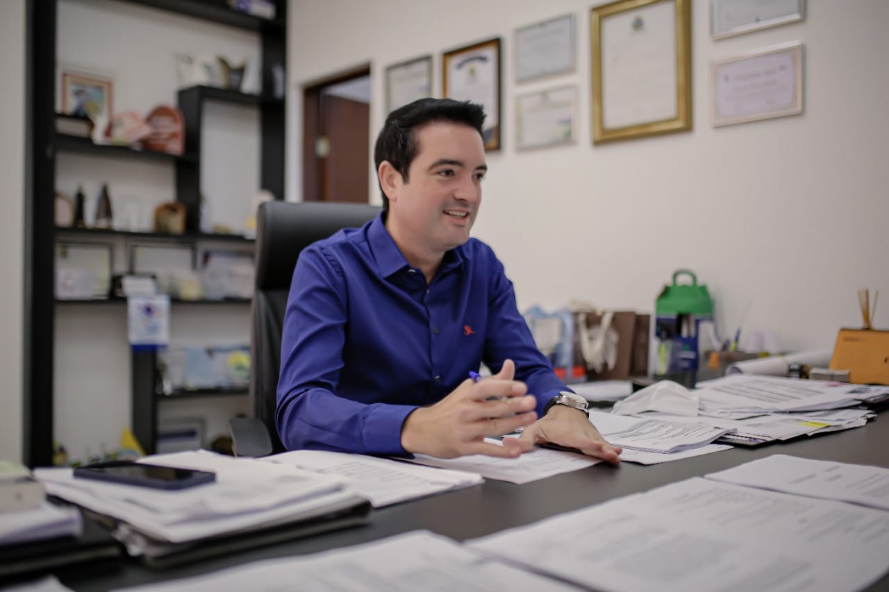 Fortalecimento do municipalismo: Cinco prefeitos formalizam retorno à AMM