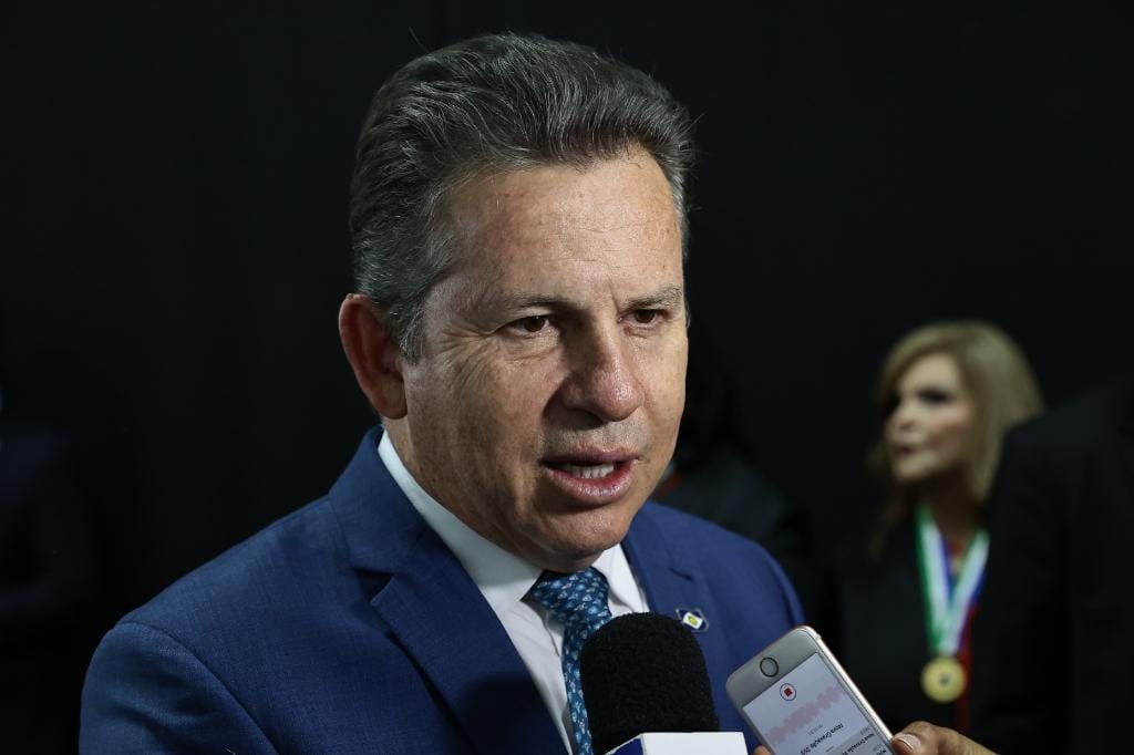 Estão superendividados porque não fizeram lição de casa, diz governador