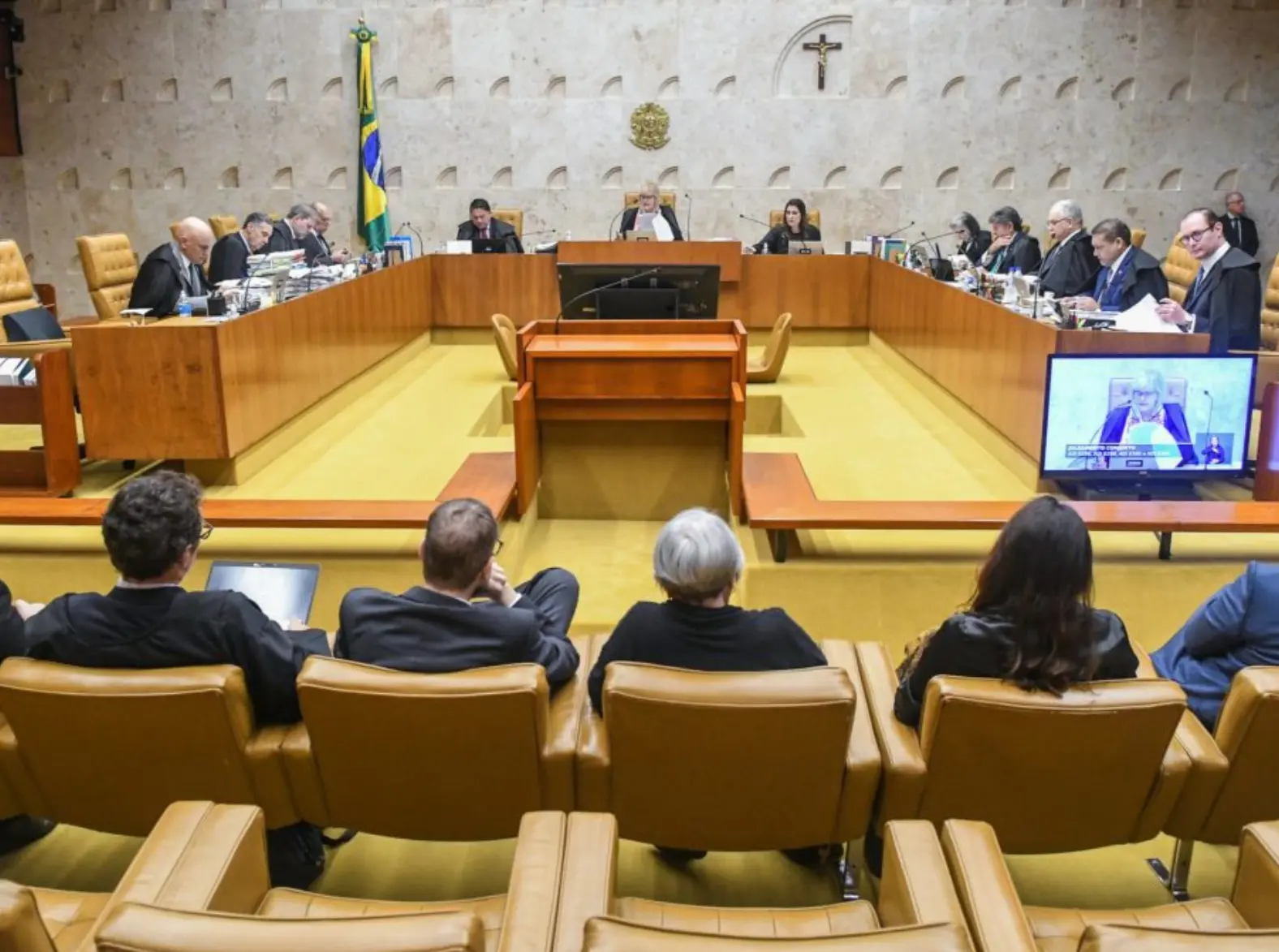 A um voto de liberar porte de maconha, STF retomará julgamento sobre lei de drogas
