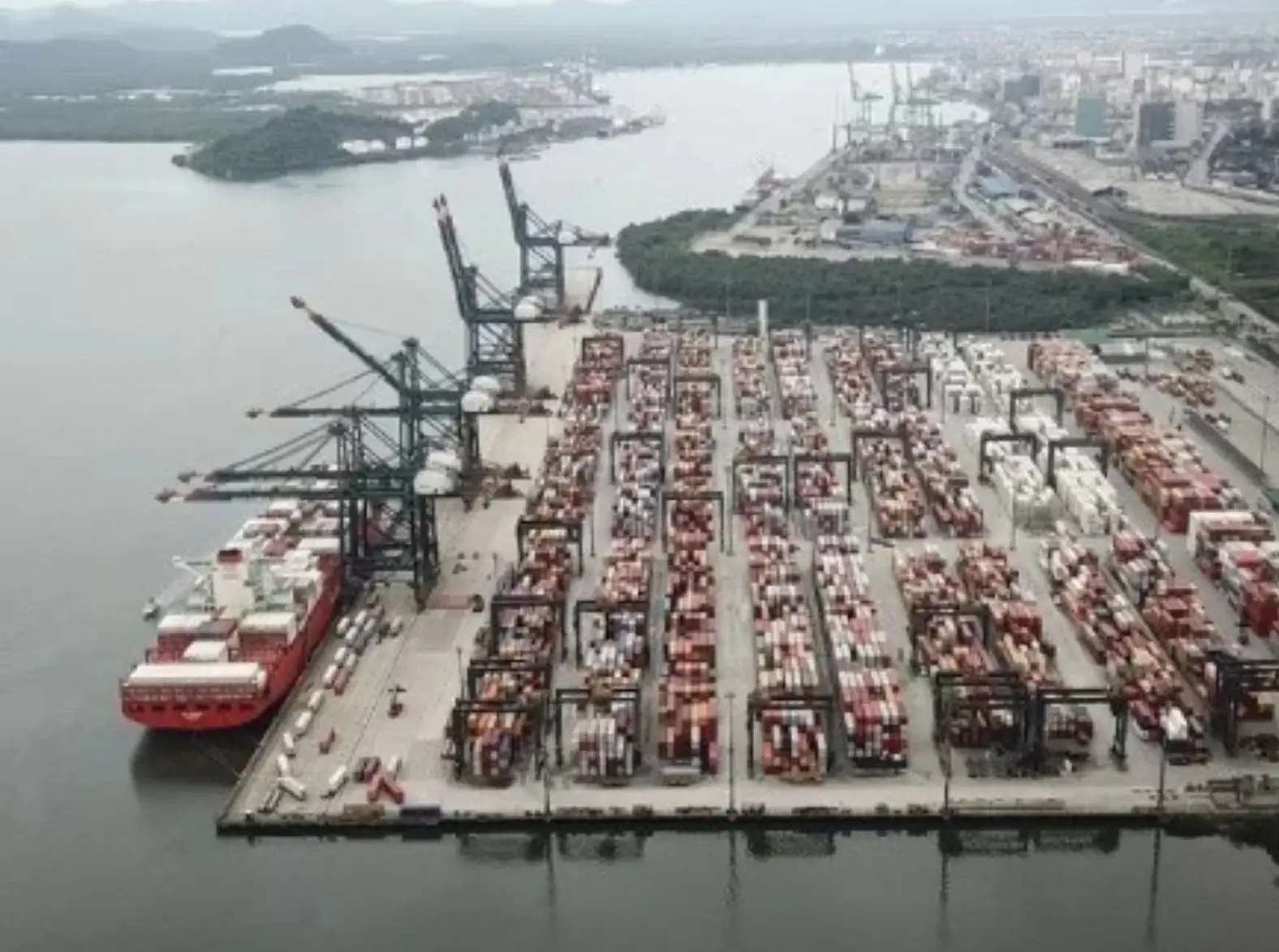 Abin recua no Porto de Santos após missão mapear facções criminosas