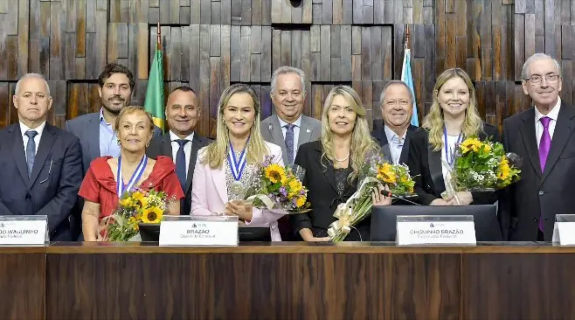 Preso suspeito de mandar matar Marielle, Chiquinho Brazão aparece sorrindo em evento ao lado de ex-ministra de Lula