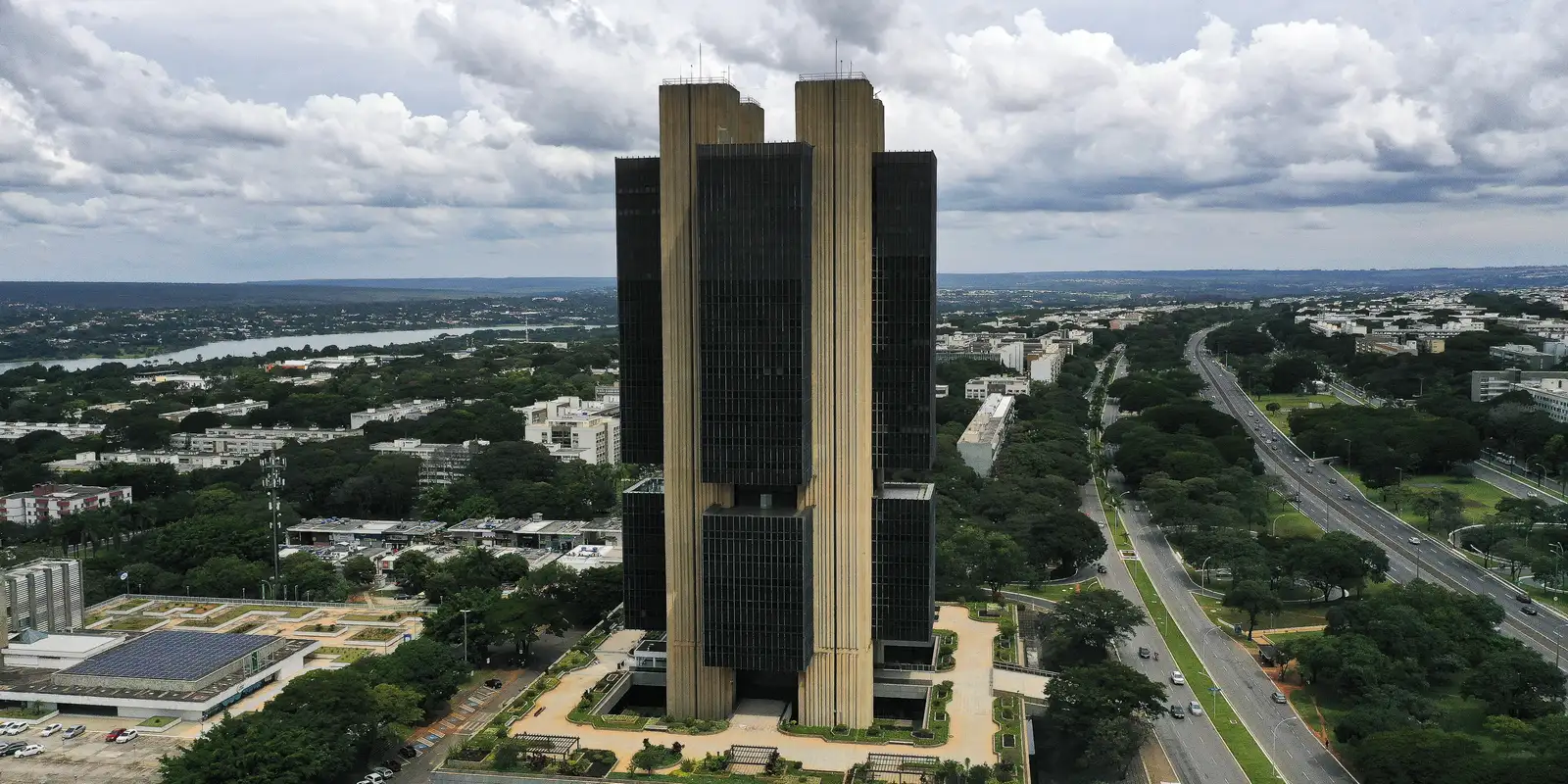 Aumenta preocupação de instituições financeiras com riscos climáticos, diz BC