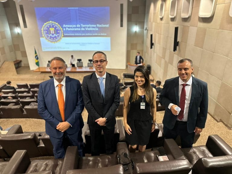 Policiais de SP participam de treinamento de segurança do FBI