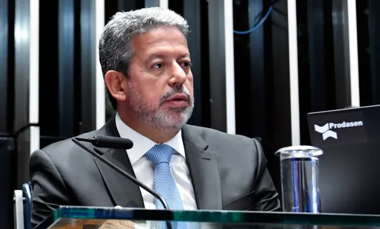 Câmara dos Deputados ‘enterra’ PL 2630 da regulamentação das redes sociais
