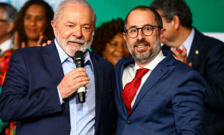 Conflito de Interesses? Esposa do Ministro da CGU chefia escritório responsável por acordos de leniência com empreiteiras