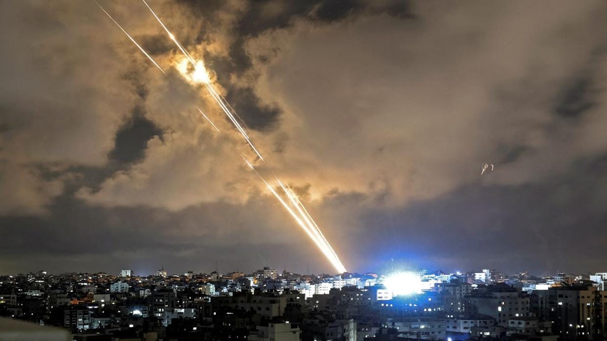 Confronto direto: O escalamento do conflito entre Irã e Israel