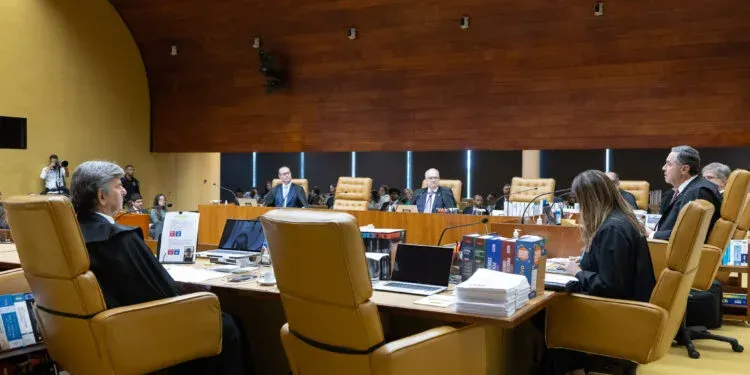 STF mantém aposentadoria de desembargadora que beneficiou filho traficante
