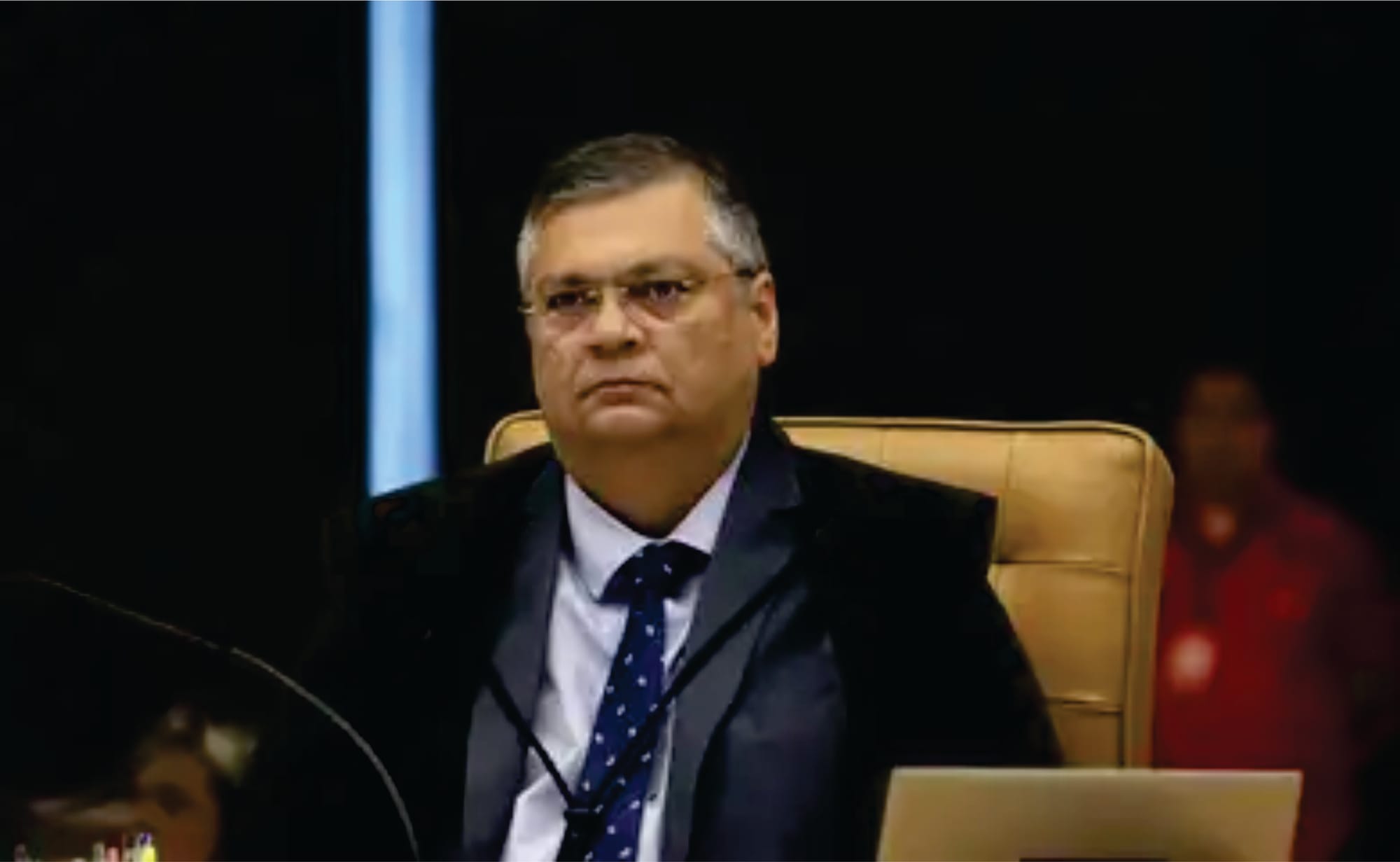 Dino compara argumento de Mendonça a estudo sobre o Orkut