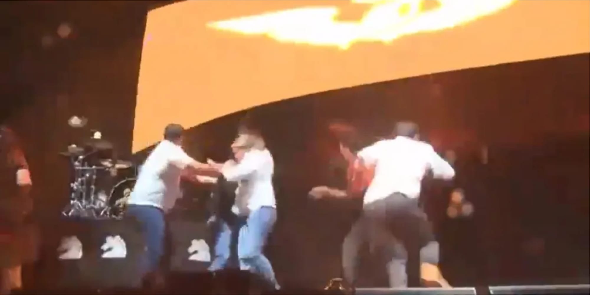 Vento forte derruba palco durante campanha eleitoral no México e deixa ao menos 9 mortos; veja vídeo