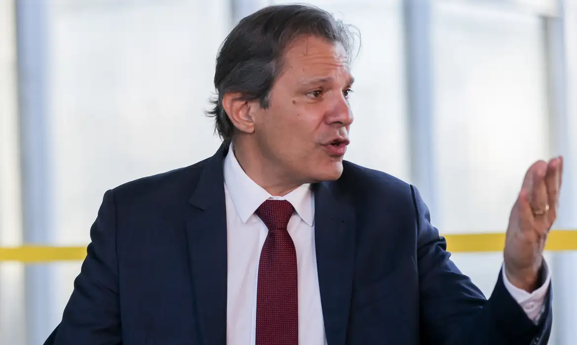 Meta de inflação de 3% é exigentíssima e inimaginável, diz Haddad