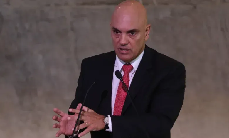 Supostas ameaças à família de Moraes foram feitas por e-mail, segundo CNN