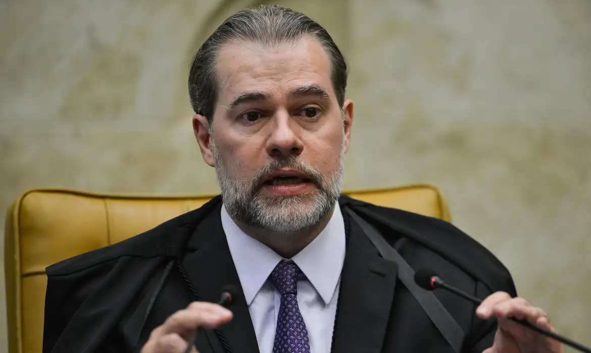 STF gasta R$ 39 mil em diárias para segurança de Dias Toffoli em viagem para assistir à Champions League, diz O Globo