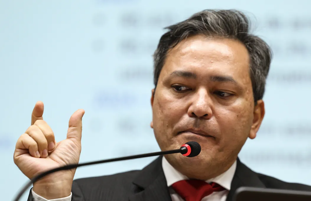 Governo Lula recua sob pressão popular: Monitoramento do Pix é suspenso
