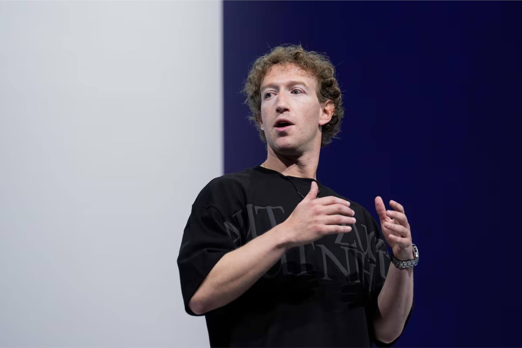Zuckerberg anuncia fim de políticas ideológicas e acena para a era Trump nos Estados Unidos