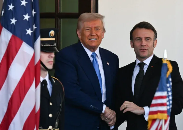 Trump e Macron: Disputa de posturas na guerra da Ucrânia