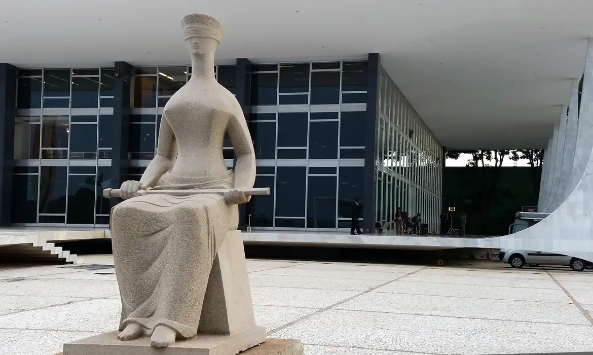 Censura em nome da liberdade: O jogo sujo de ministro do STF