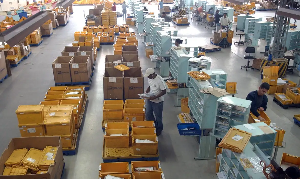 Imposto sobre compras internacionais sobem para 20% em 10 Estados