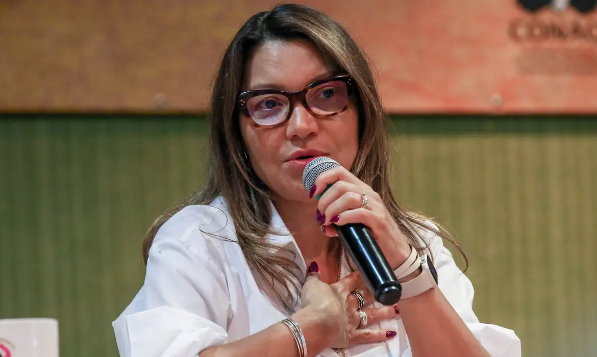 AGU tenta frear protagonismo de Janja após pressão por transparência