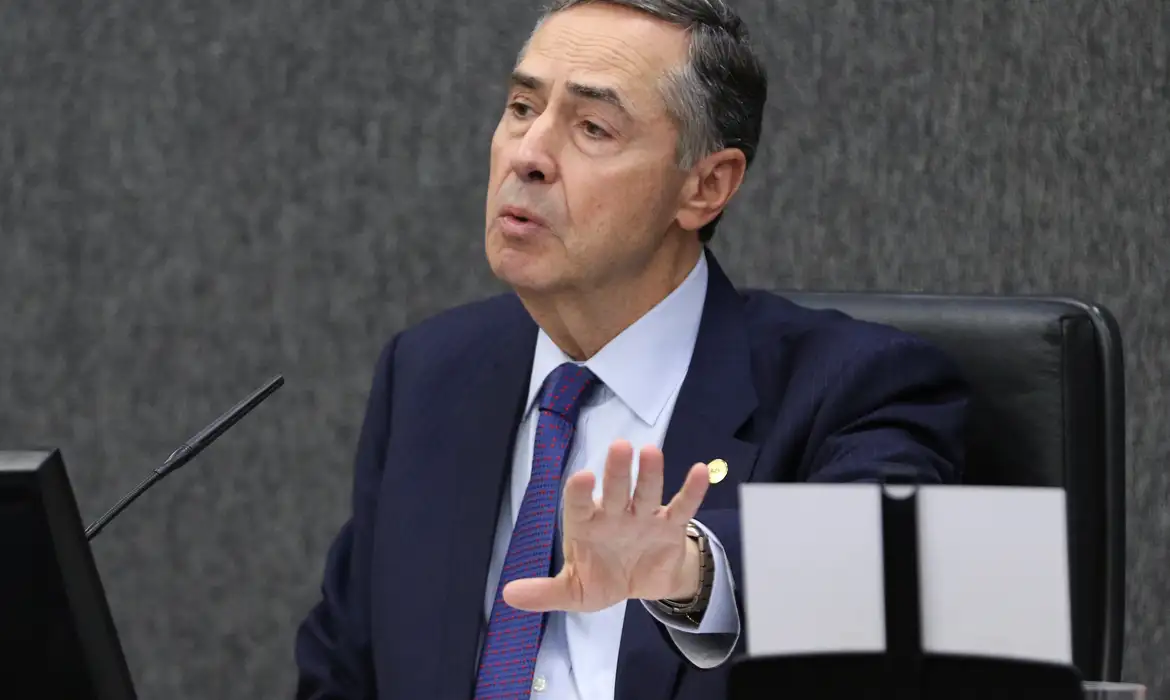 STF: A Corte que decide "um pouco de tudo", segundo Barroso