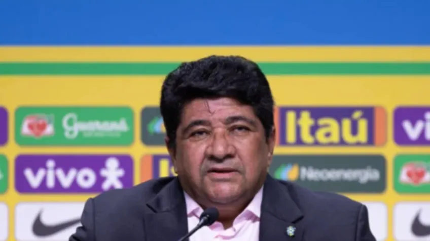 CBF recua de uniforme coral após críticas e memes