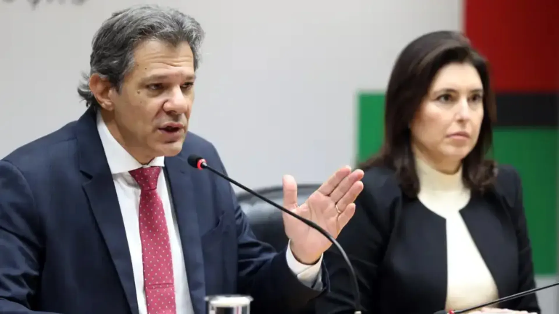 Governo volta atrás e retira alta de IOF sobre investimentos no exterior