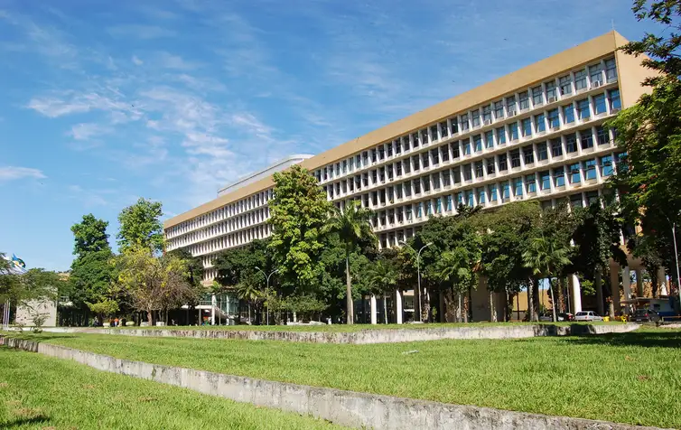 Universidades federais enfrentam restrições orçamentárias