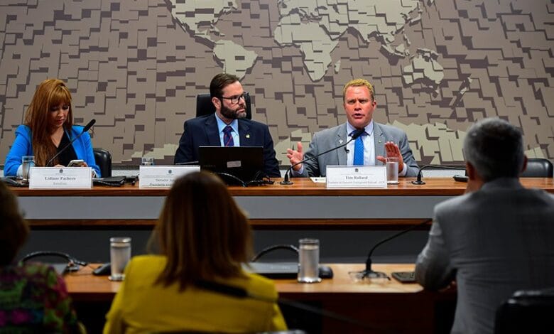 Damares e Seif reforçam luta contra tráfico humano no Senado