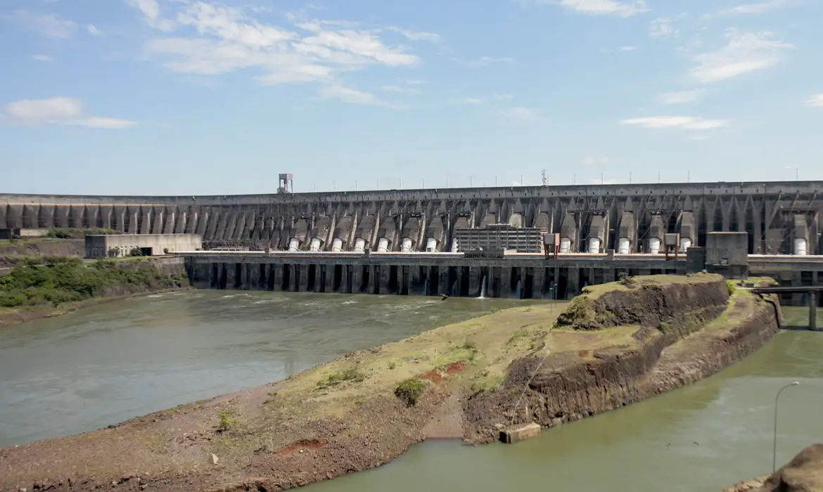 TCU solicita esclarecimentos sobre comissão de contas da Itaipu