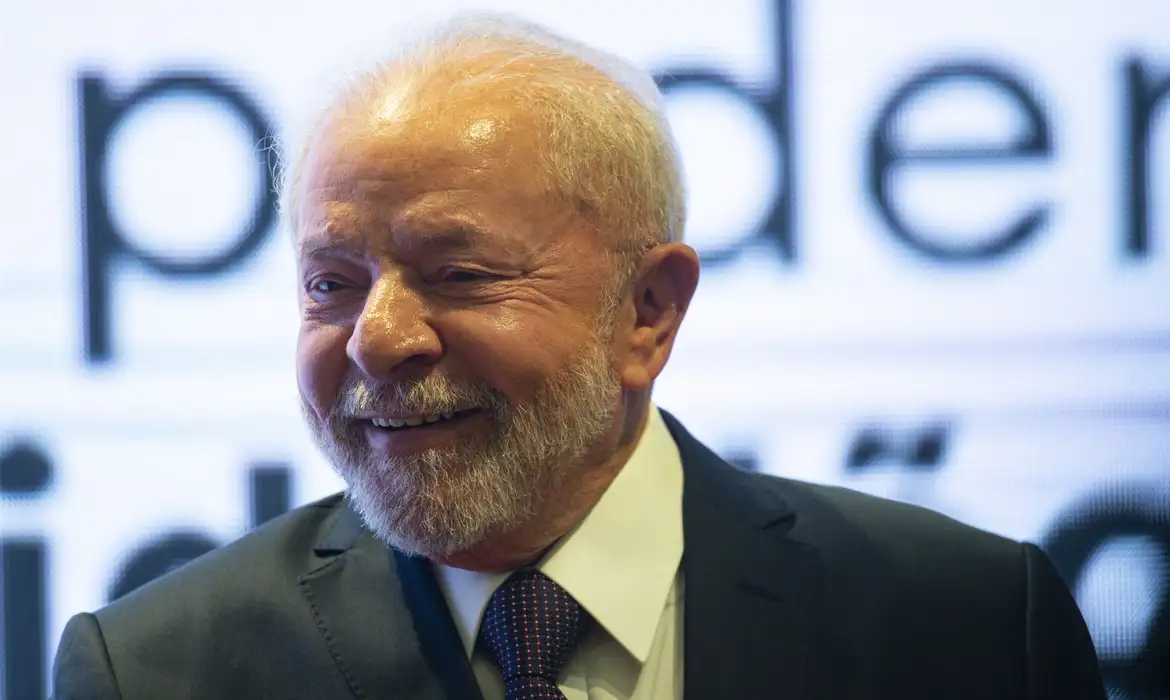 Governo ignora vítimas de fraudes no INSS em reunião com Lula