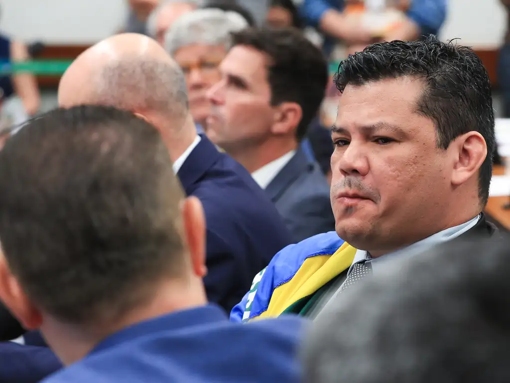 Afastamento de Gilvan da Federal: Mais um golpe contra a liberdade de expressão