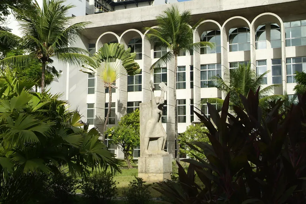 Estudantes conservadores vencem na UNICAP e avançam sobre universidades federais