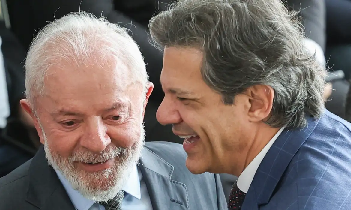 Gastos extraordinários do governo devem ultrapassar R$ 324 bilhões até 2025