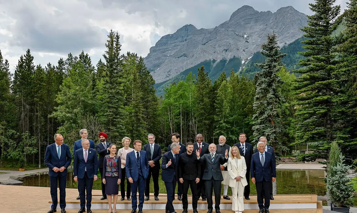 Comportamento de Lula no G7 levanta questionamentos sobre lucidez