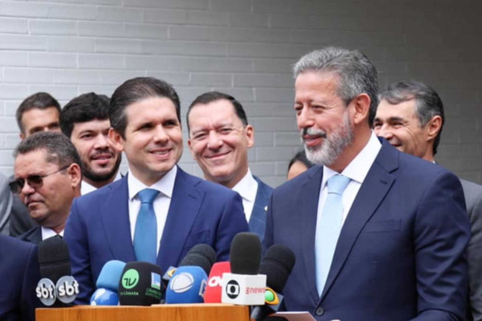 Câmara aprova isenção de IR para quem ganha até dois salários mínimos