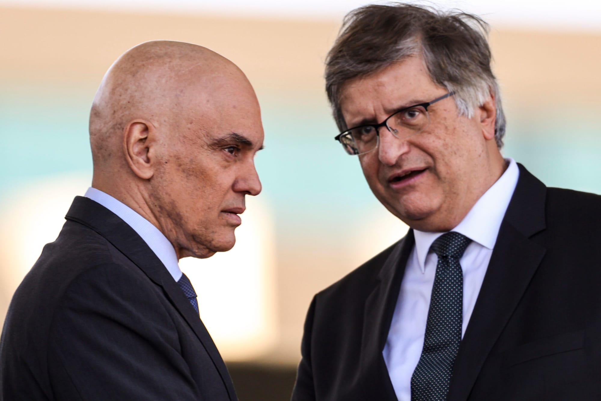 Aparelhos "desaparecidos" de réus do 8/1 reaparecem na PGR