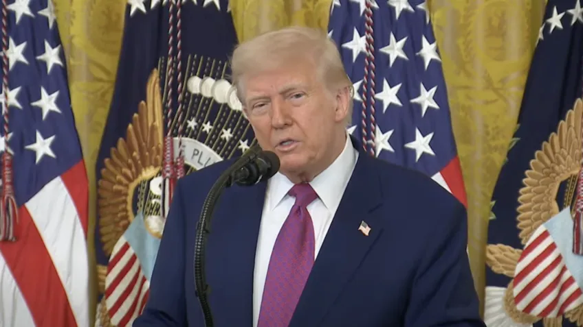 Trump endurece tom com Irã após ataque de Israel